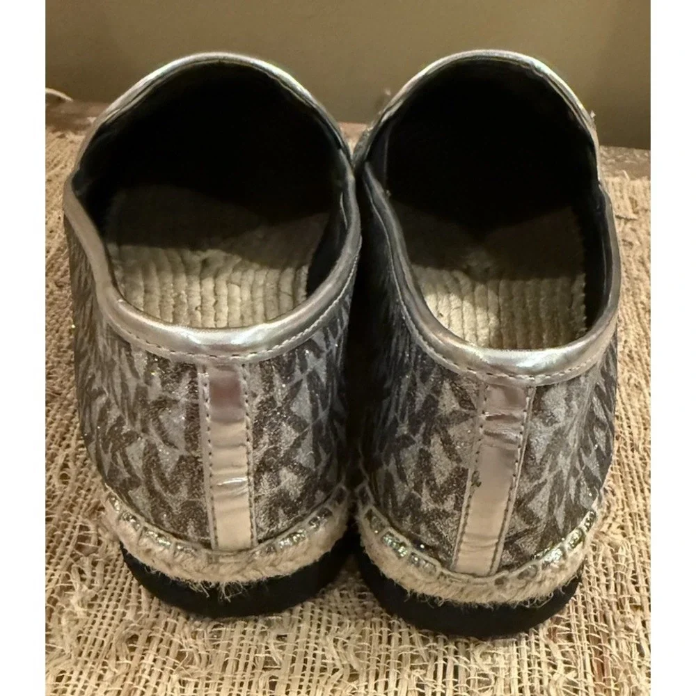 Michael Kors Hastings Signature Logo‎ Silver Metallic Espadrilles 9.5 158$